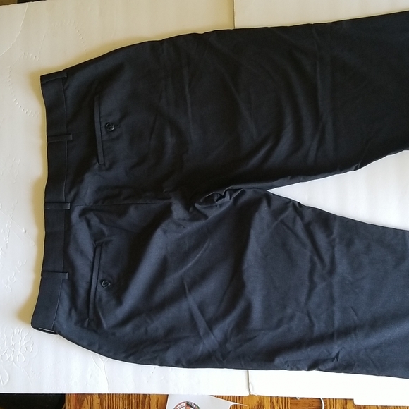 Axist Men's 38X30 Dress Slacks - Picture 2 of 16